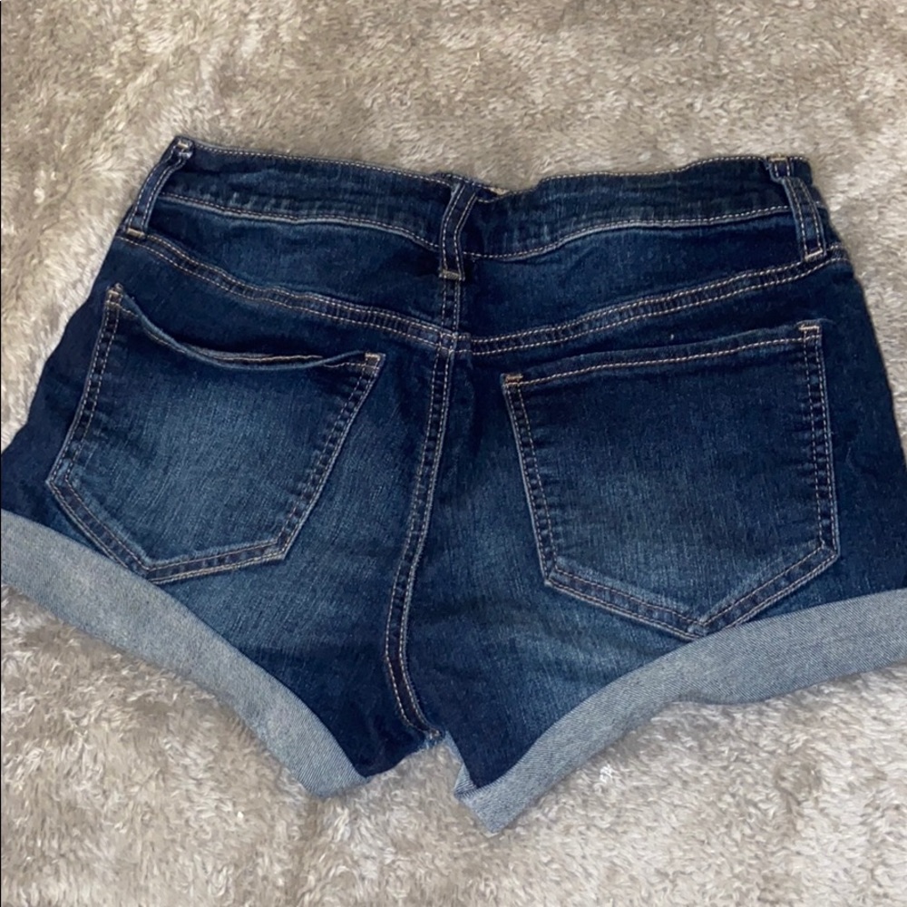 Shorts - Picture 2 of 2